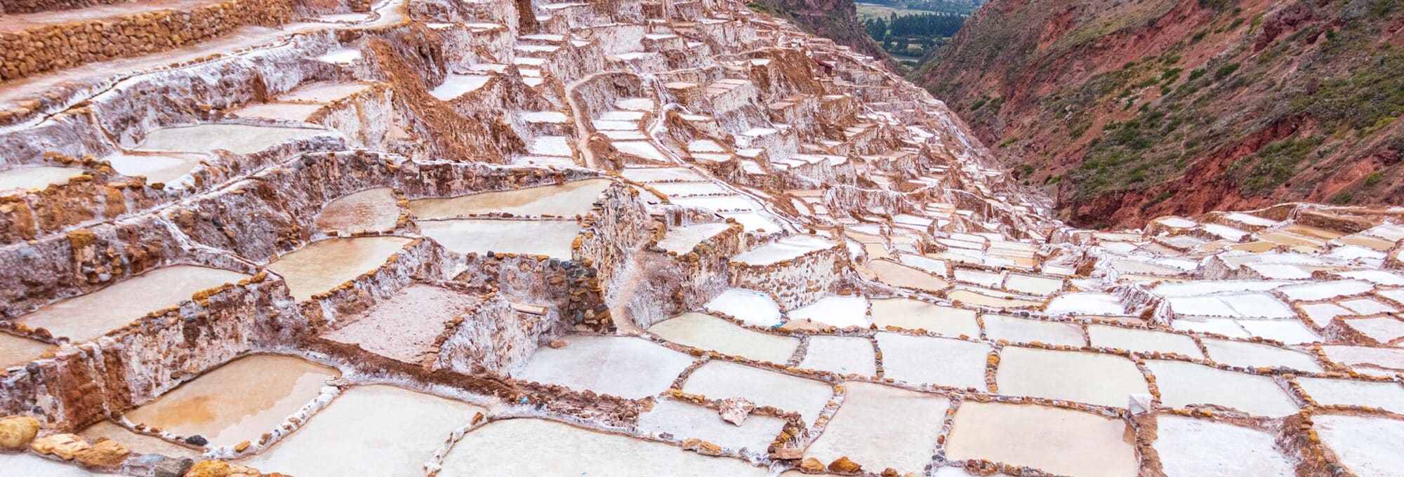 maras-salt-mines-tour-2000x680
